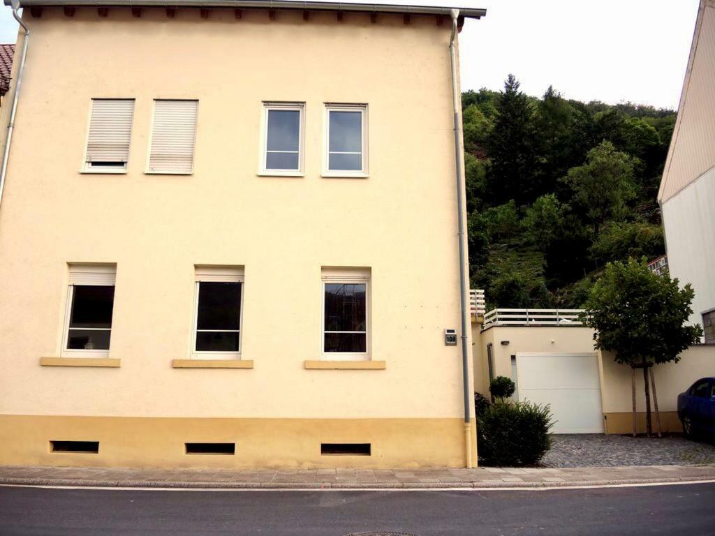 Modernes Apartment - Neustadt/Weinstraße Stadt Neustadt an der Weinstraße Exterior foto